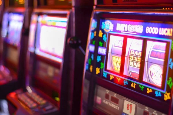 wisma138 game categories including football, live dealer, slots, and esports